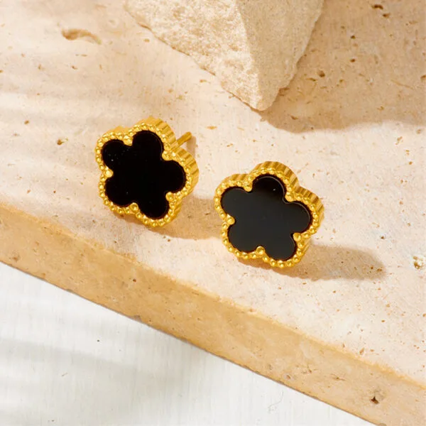 Elegant Black Clover Stud Earrings