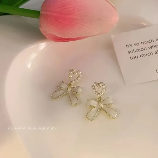 Elegant Bow Heart-Shaped Artificial Pearl Earrings for Women – Alloy Fashion Jewelry (Pakistan)