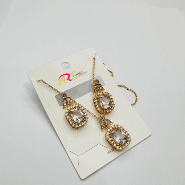 Zircon Necklace Set With Free Earrings