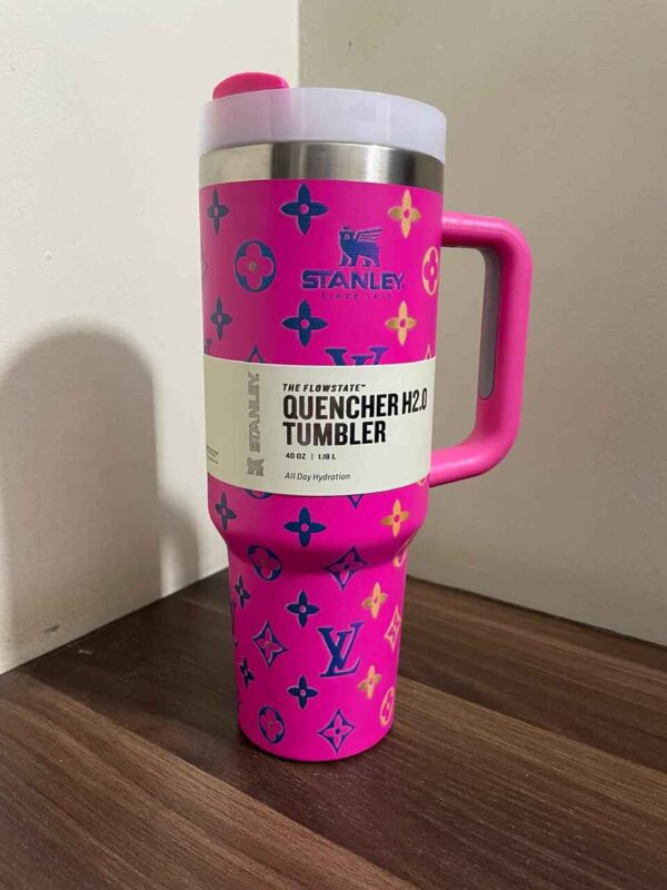 Tumbler Quencher H2.0 - Pink Edition, Premium Quality with Box, 6-8 Hours Hot/Cold